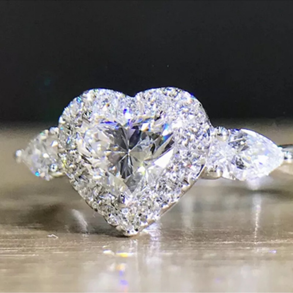 Heart Cut Cubic Zirconia Wedding Jewelry  Silver Rings for Women - Picture 3 of 3